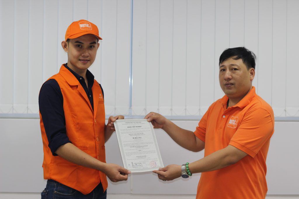 BUTL – Bạn Uống Tôi Lái |