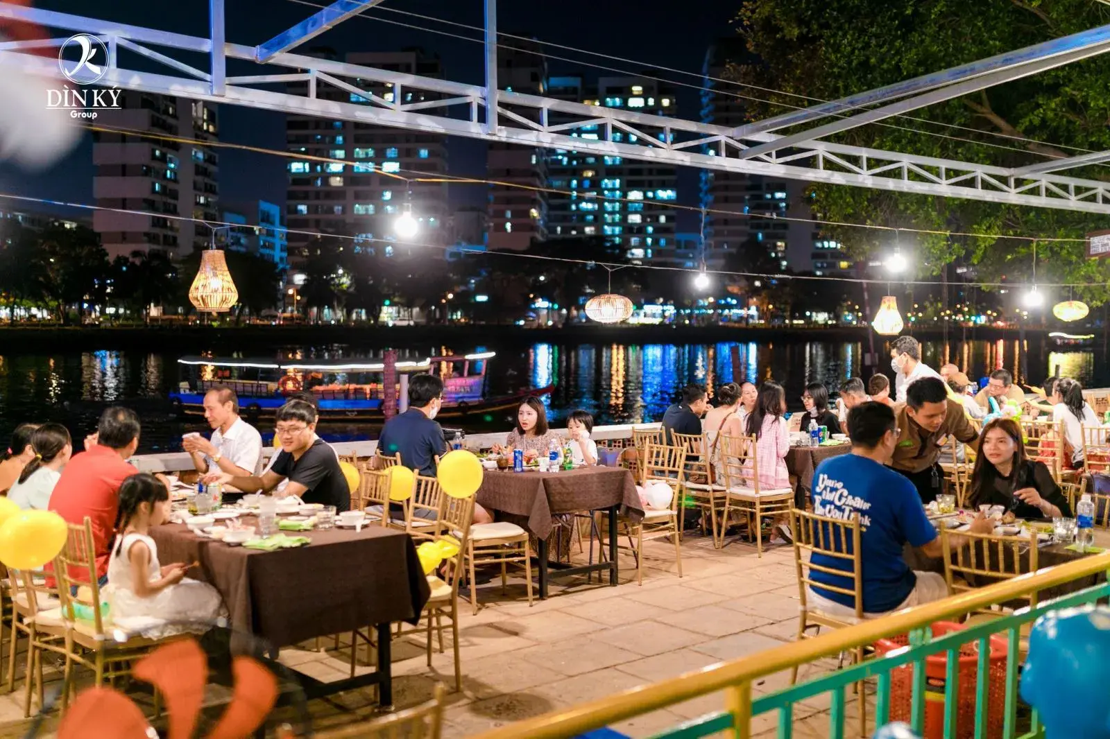 Dìn Ký Cù Lao Xanh – Nhà hàng sân vườn view sông độc đáo