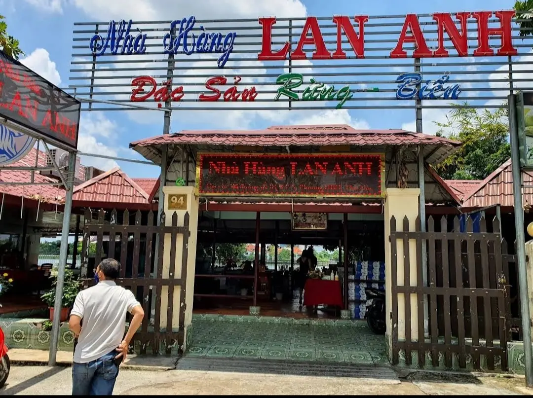 Nhà hàng Lan Anh