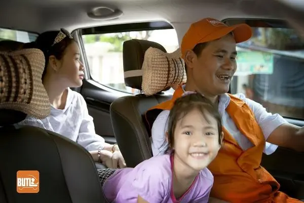 Tài xế riêng BUTL hỗ trợ mẹ đưa bé đến trường an toàn và nhanh chóng