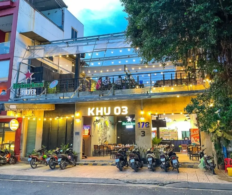 Khu 03 – rooftop chill, mồi đa dạng