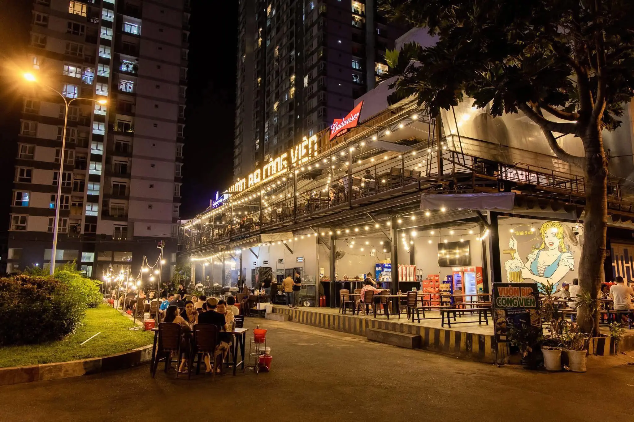 Vườn Bia Công Viên – siêu rộng, view vỉa hè + lầu