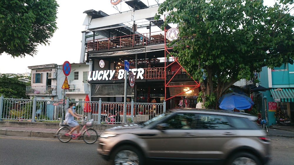 Quán Nhậu Bờ Kè – Lucky Beer