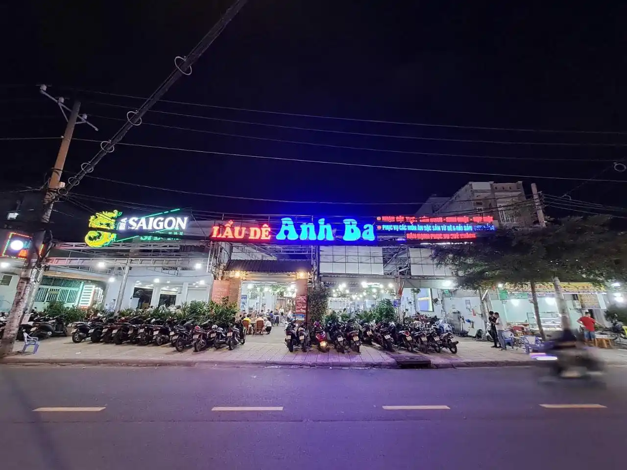 Quán Lẩu Dê Anh Ba – 439 Bình Trị Đông