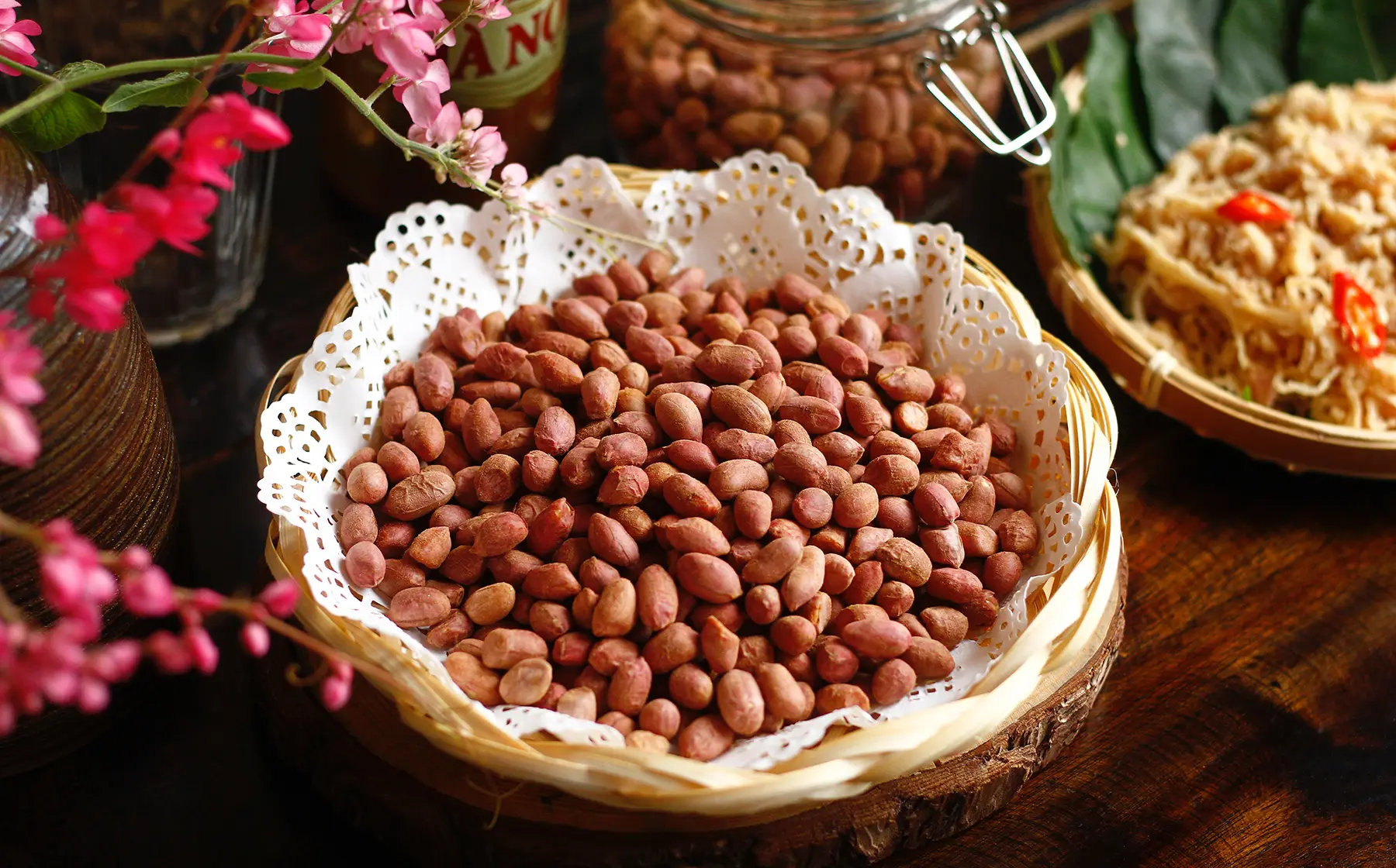 Lạc rang húng lìu