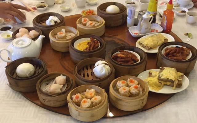 Lẩu Đại Thống Nhất Restaurant – 182 Lê Đại Hành