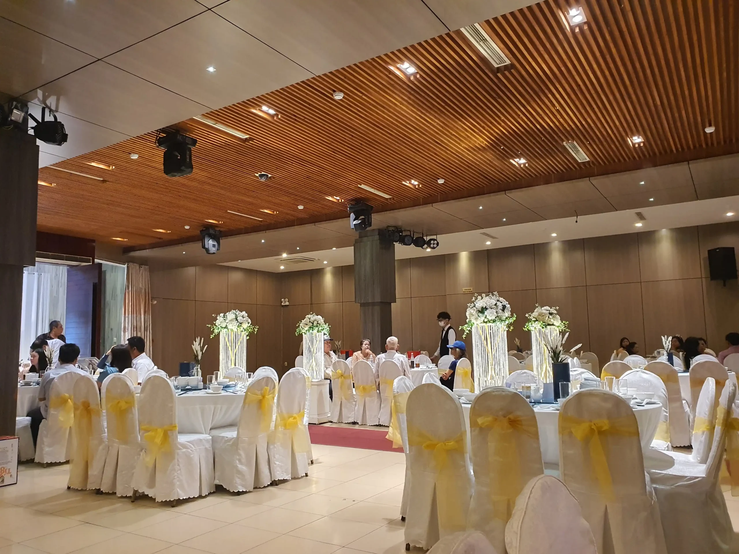 Nhà Hàng Nhơn Hòa 1