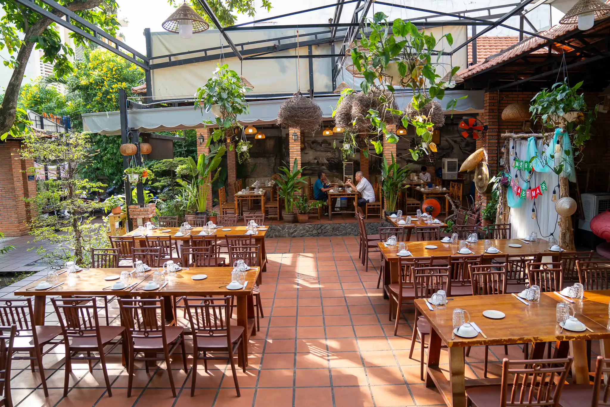 Quán Chị Dậu – CN Tân Bình | Hải Sản & Heo Mẹt