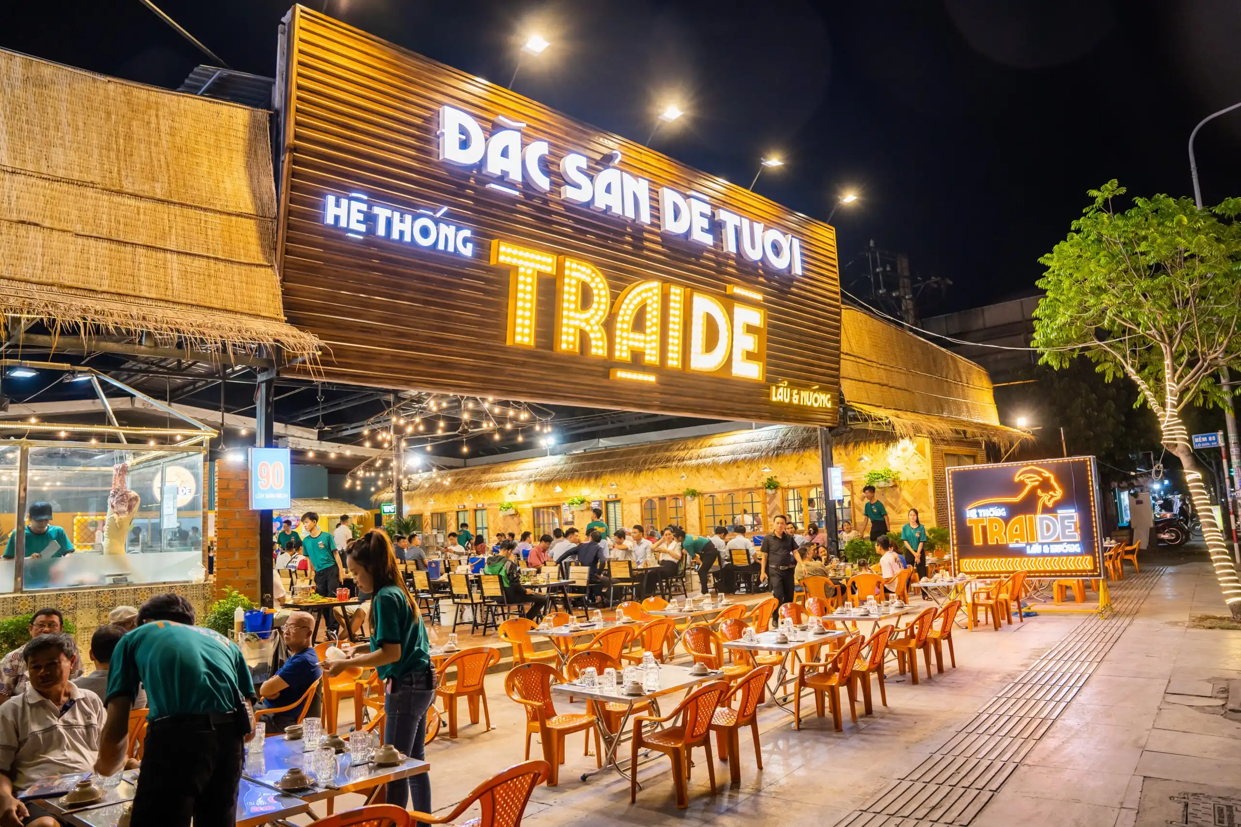 Hệ thống Nhà hàng Trại Dê (90 Lũy Bán Bích)