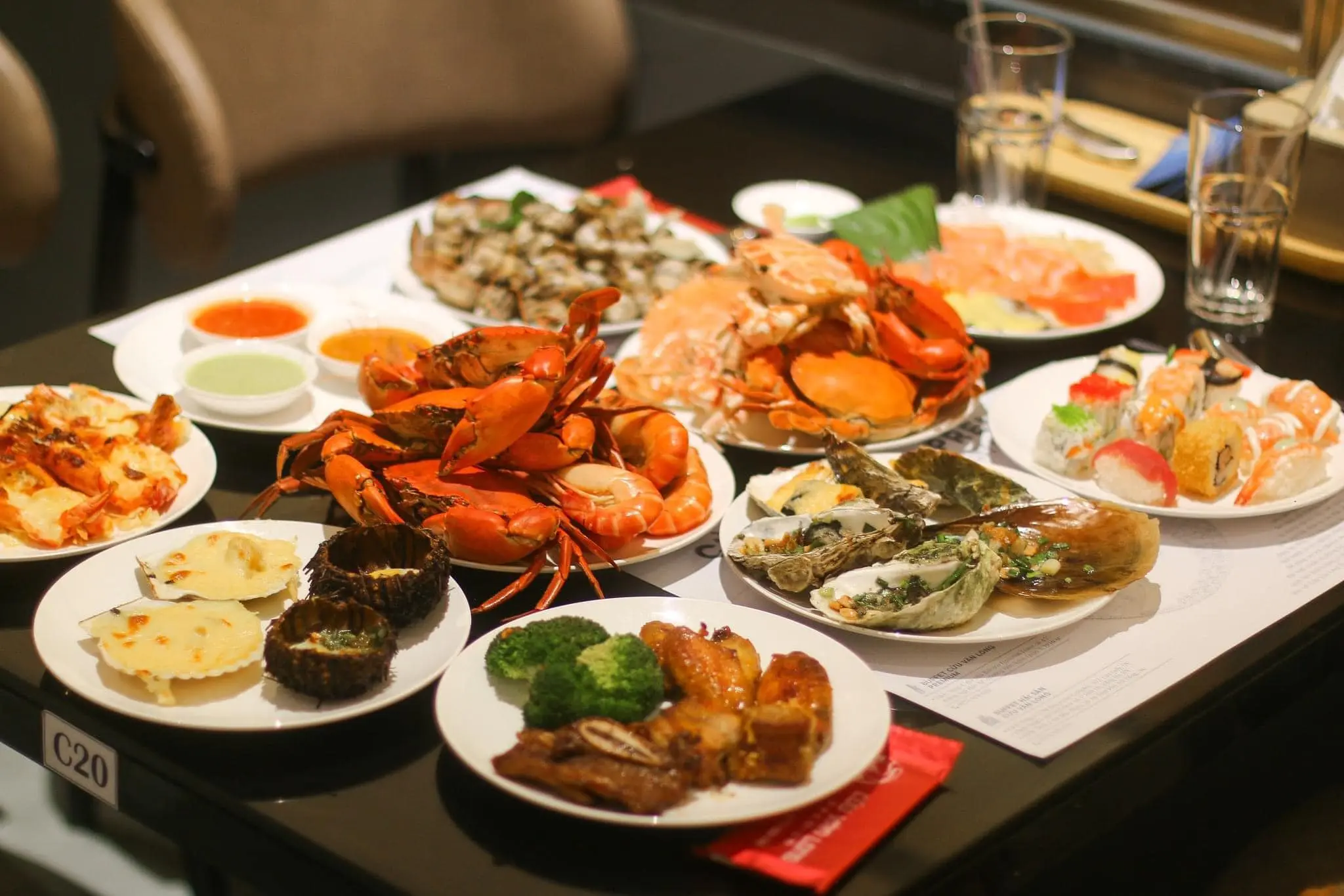 Cửu Vân Long Seafood Buffet