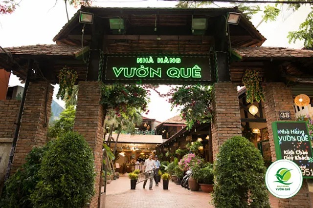 Nhà hàng Vườn Quê