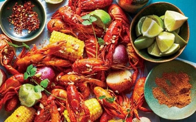 Cajun Crawfish Vietnam – Hải sản Cajun kiểu Mỹ, trải nghiệm khác biệt