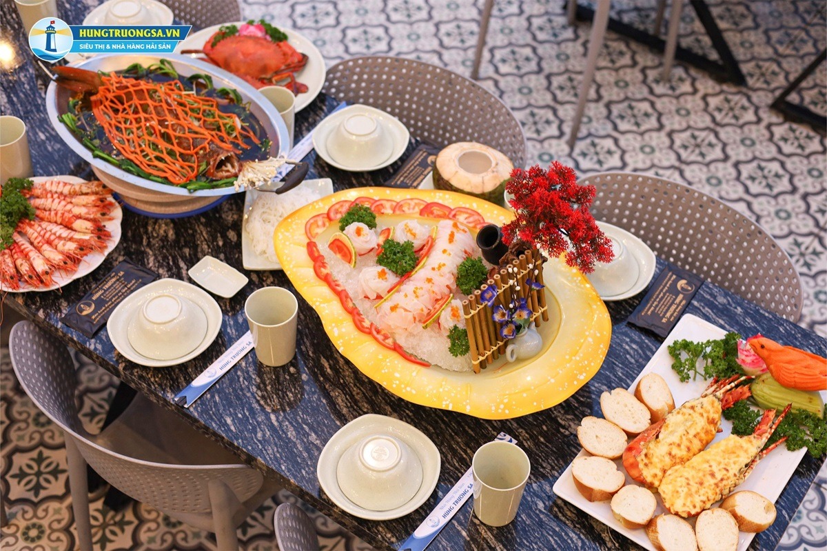 Hùng Trường Sa – Hải sản truyền thống, quán lớn đông khách