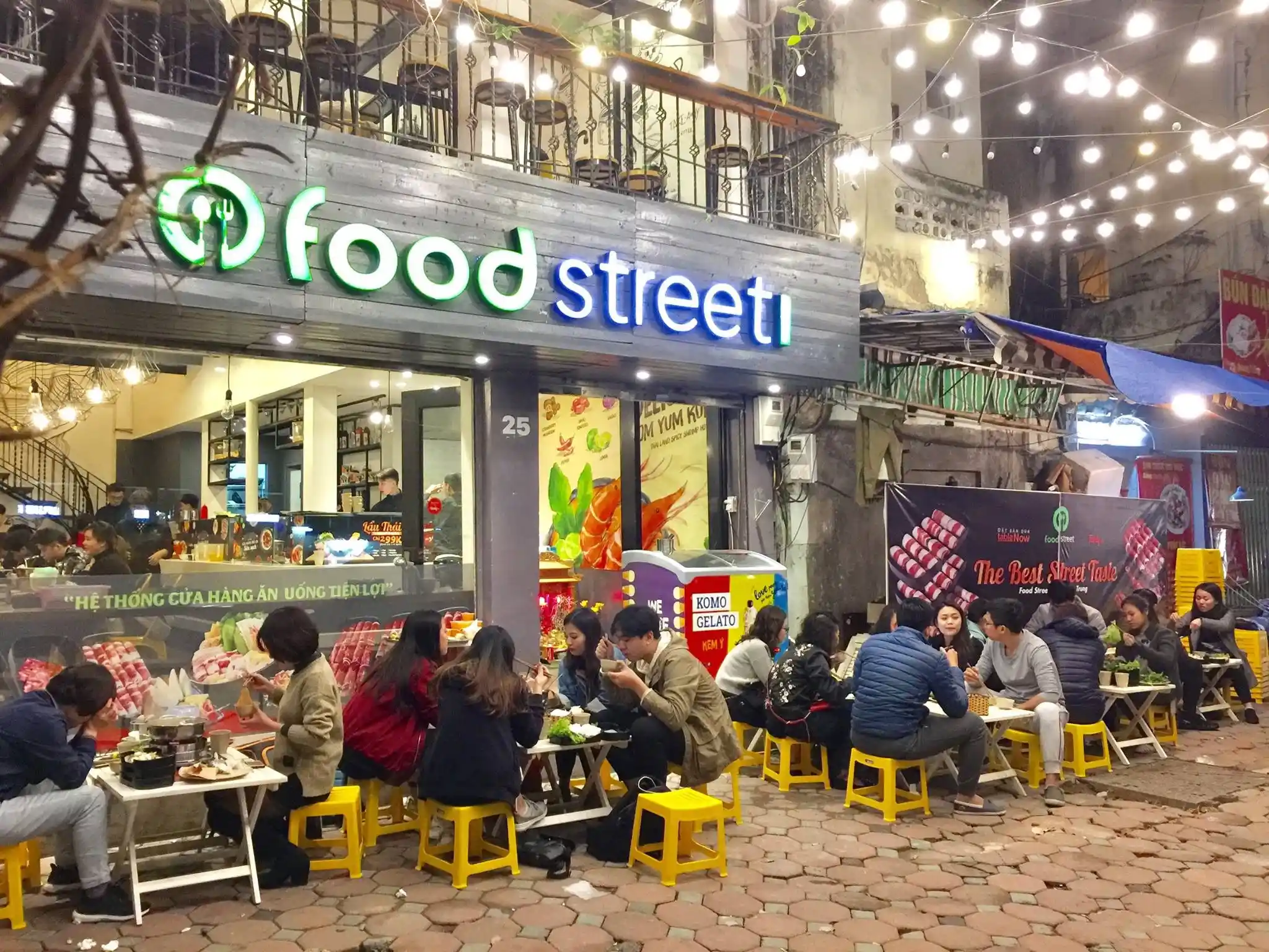 Food Street – Quán ăn Hoàn Kiếm dành cho nhóm đông