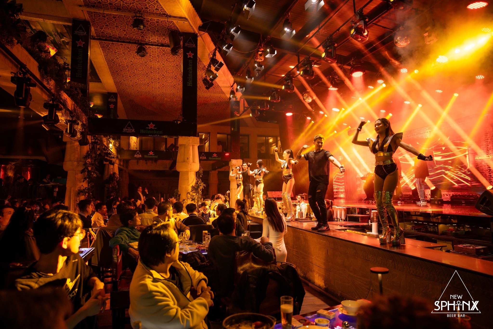 New Sphinx Beer Bar – Không gian Ai Cập huyền bí giữa lòng Beer Club Hà Nội