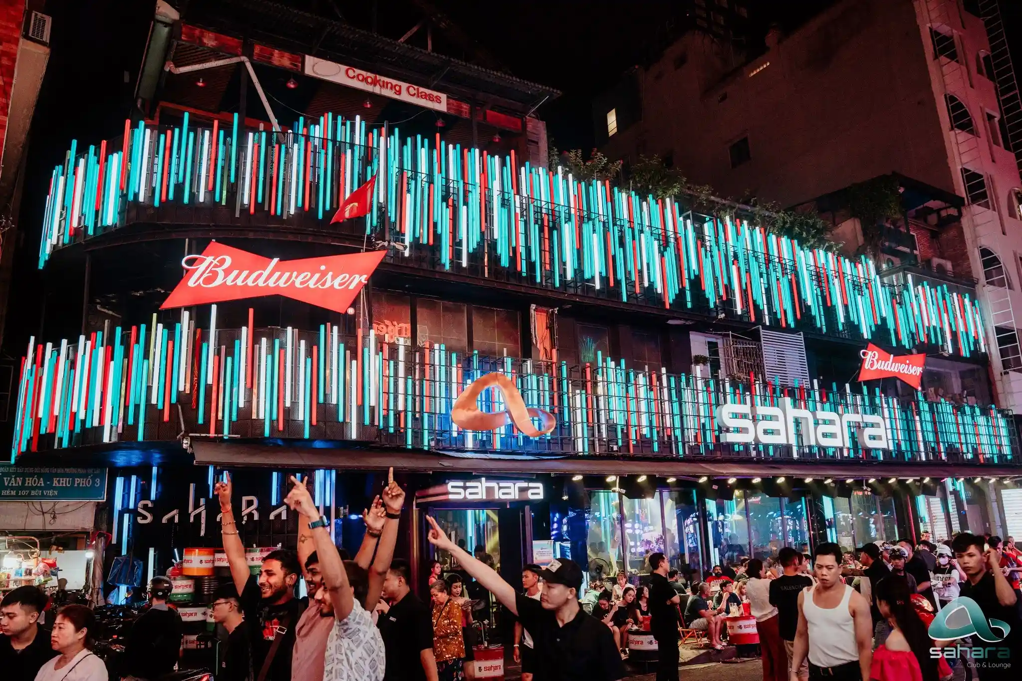 Sahara Beer Club: Beer Club Quận 1 Bùi Viện chơi tới sáng