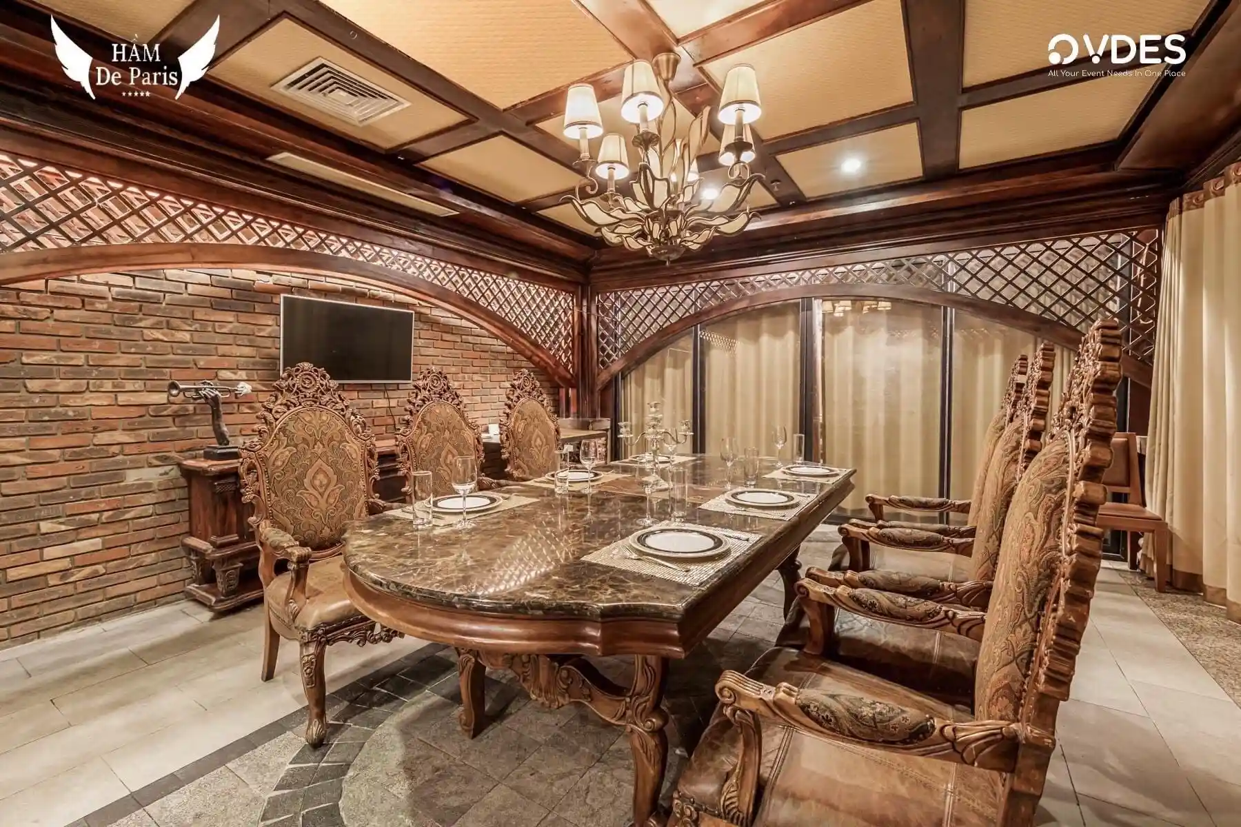 Nhà Hàng Hầm De Paris (Hầm Lã Vọng)