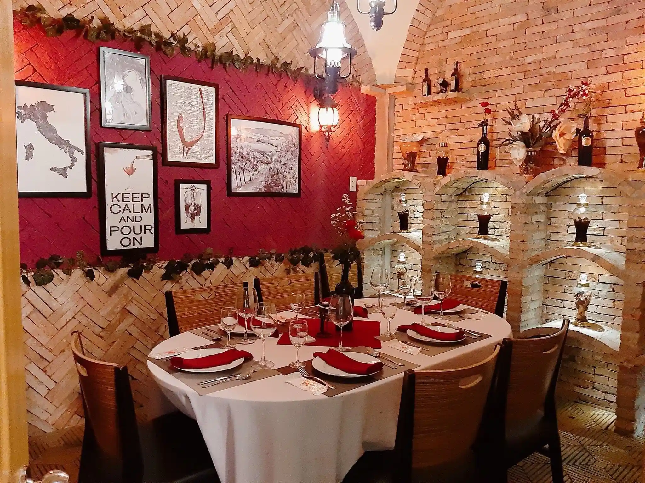 Hầm Rượu Vang Don De Dieu