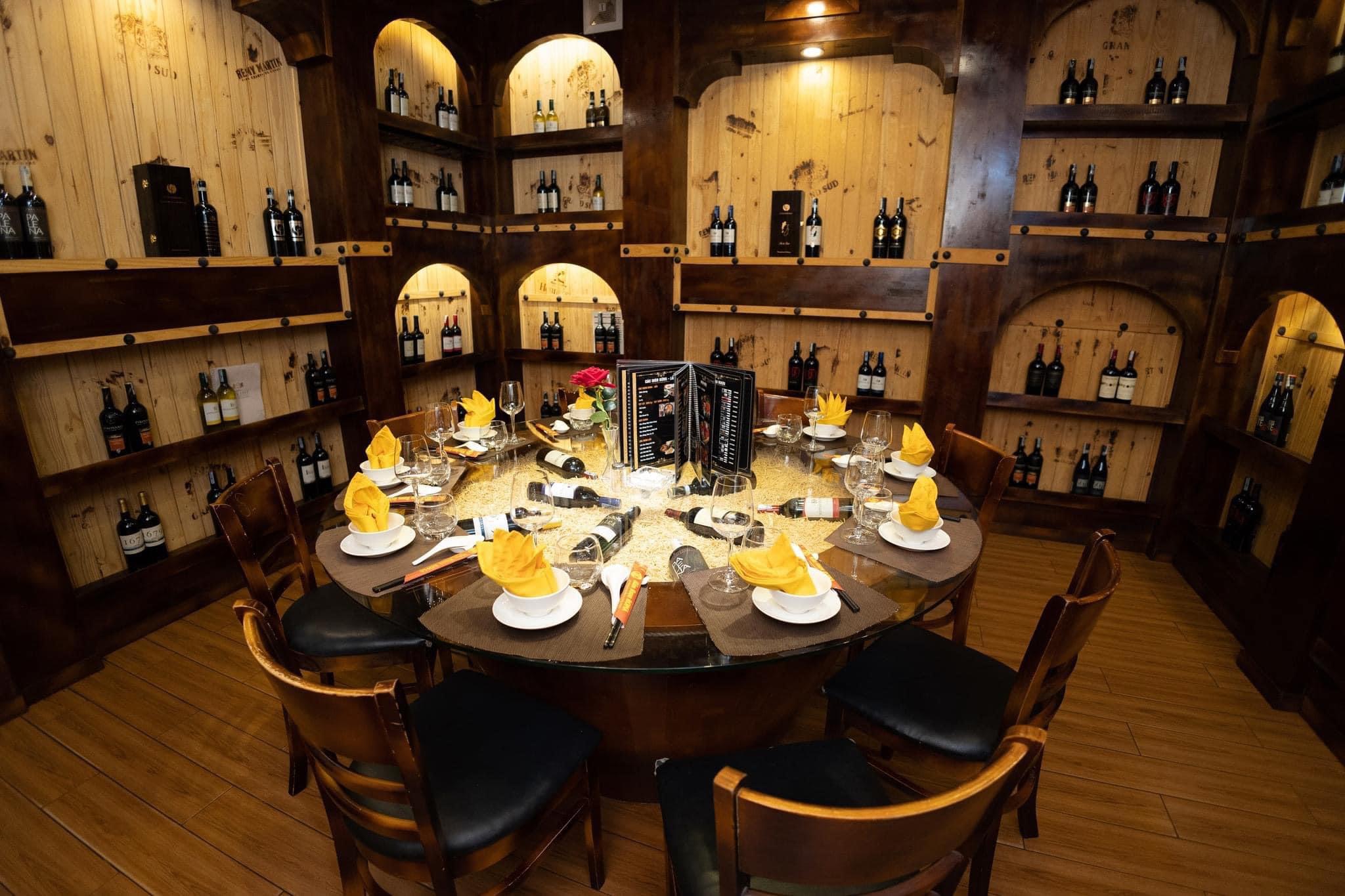 Nhà Hàng Hầm Rượu Roma