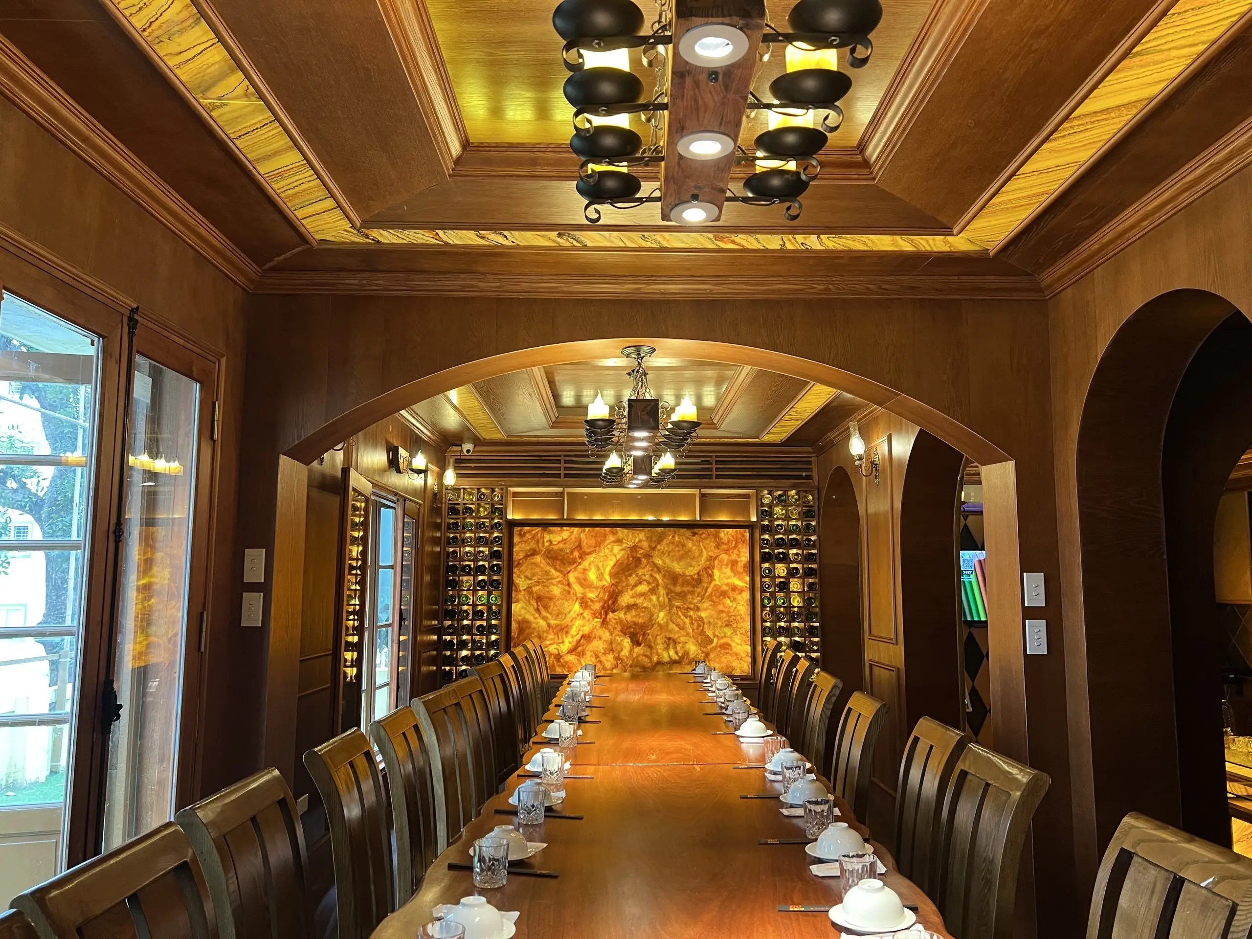 Đỏ Beer – Nhà hàng phòng VIP sang trọng, tiếp khách chuẩn bài