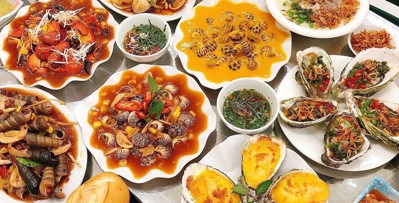 Ốc Ý Linh – Quán nhậu vỉa hè Hà Nội món ốc