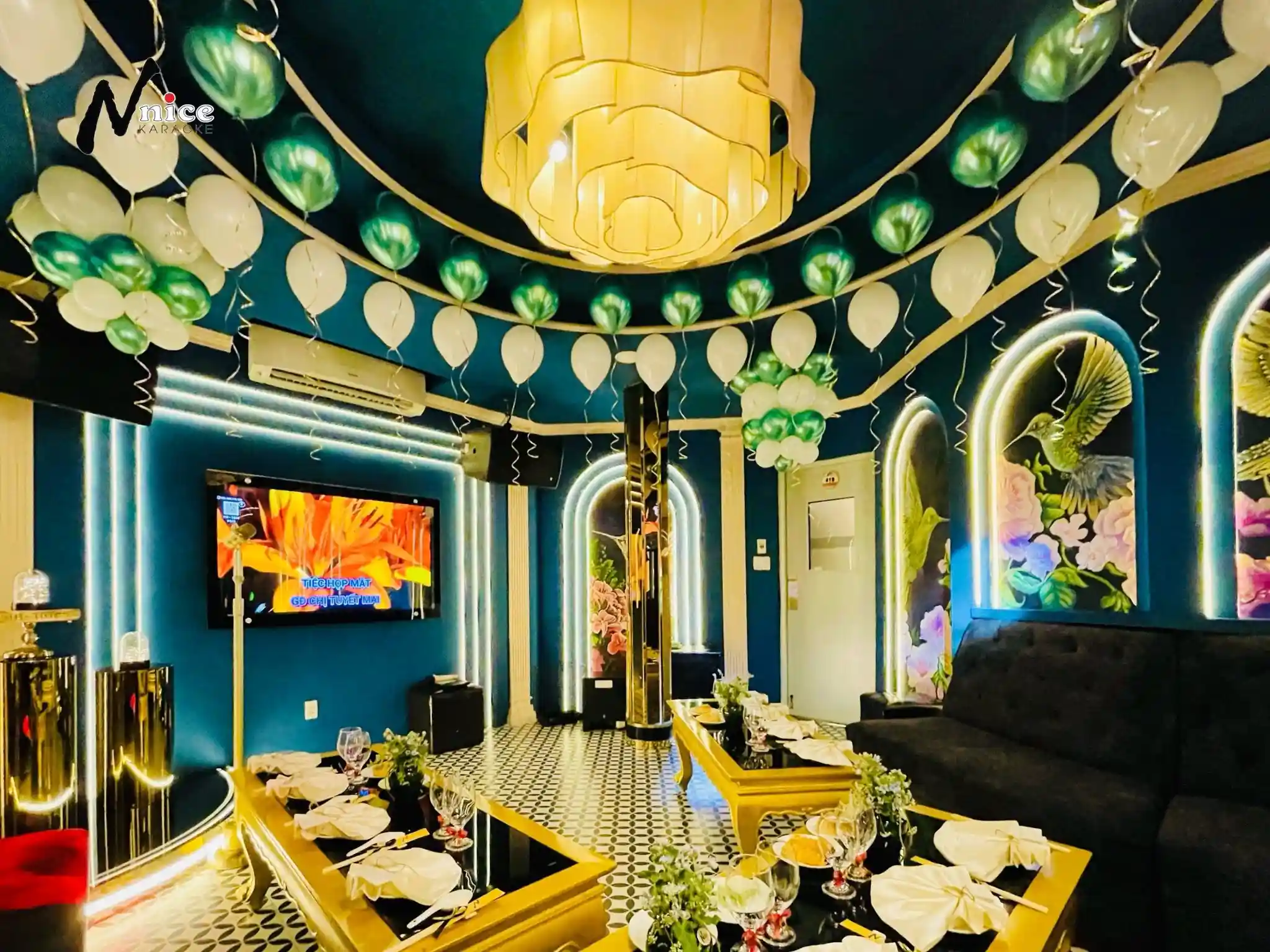 Thiết kế và gian phòng VIP karaoke sang trọng, hệ thống âm thanh chuyên nghiệp tại Karaoke Nnice