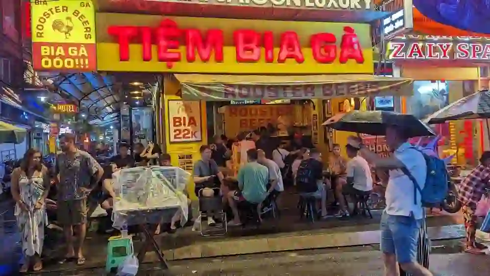 Không gian Tiệm Bia Gà