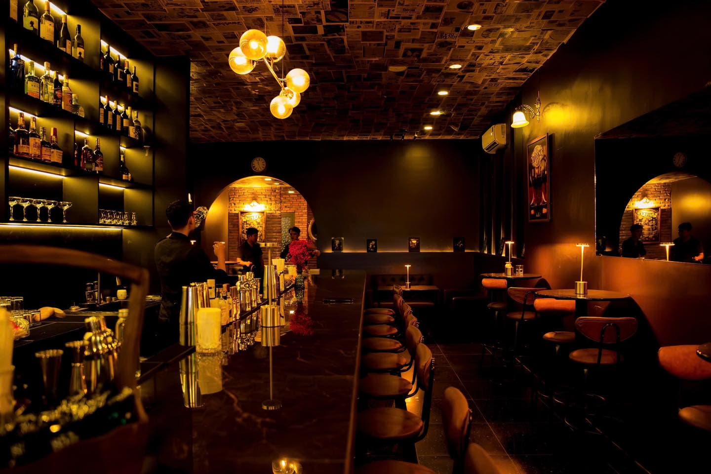 HIIM - Whisky & Cocktail bar – Khoảng lặng tinh tế giữa lòng phố thị