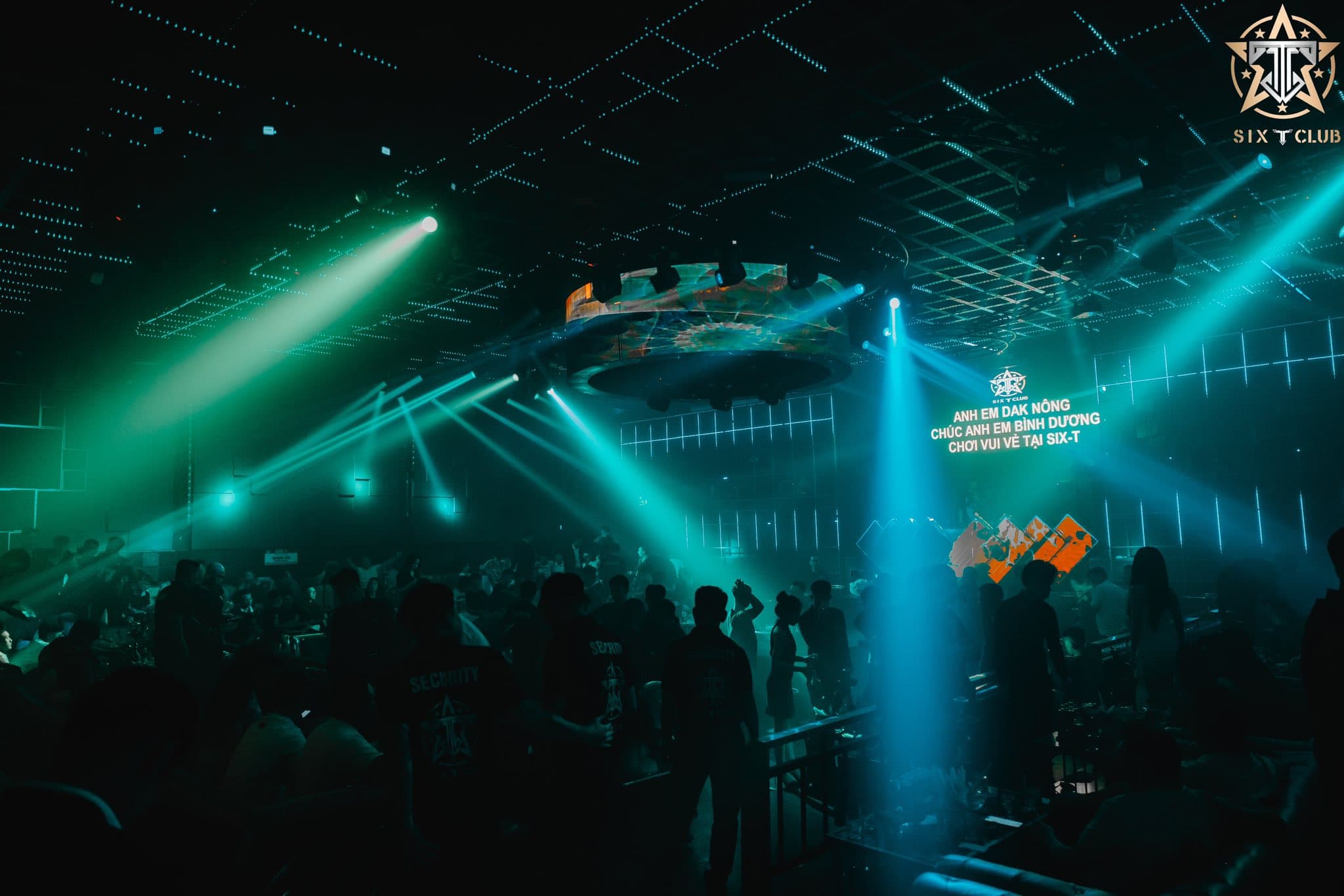Six T Night Club – Nơi năng lượng bùng nổ