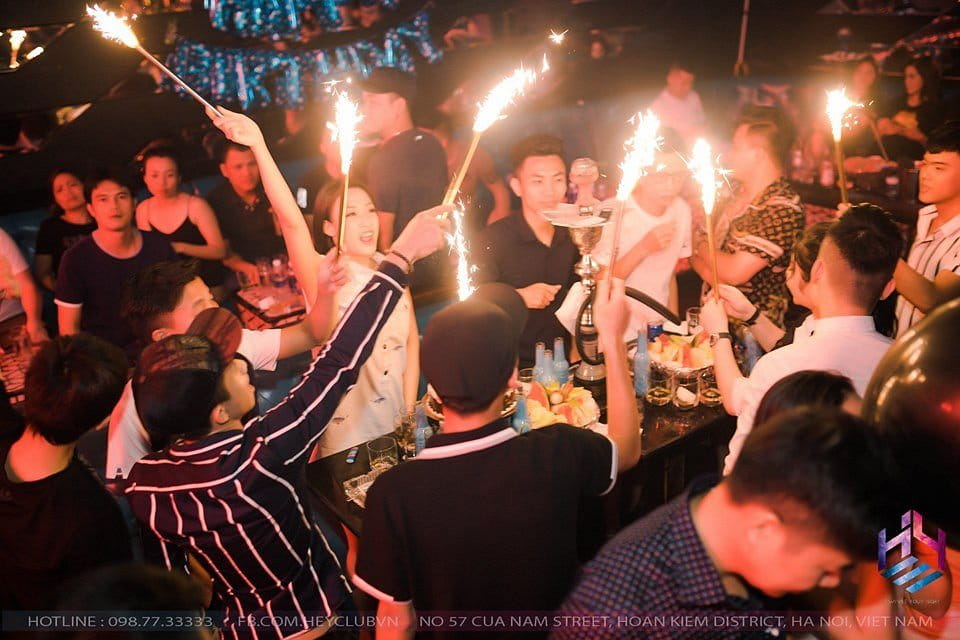 HEY Club – Tinh hoa Nightlife sôi động