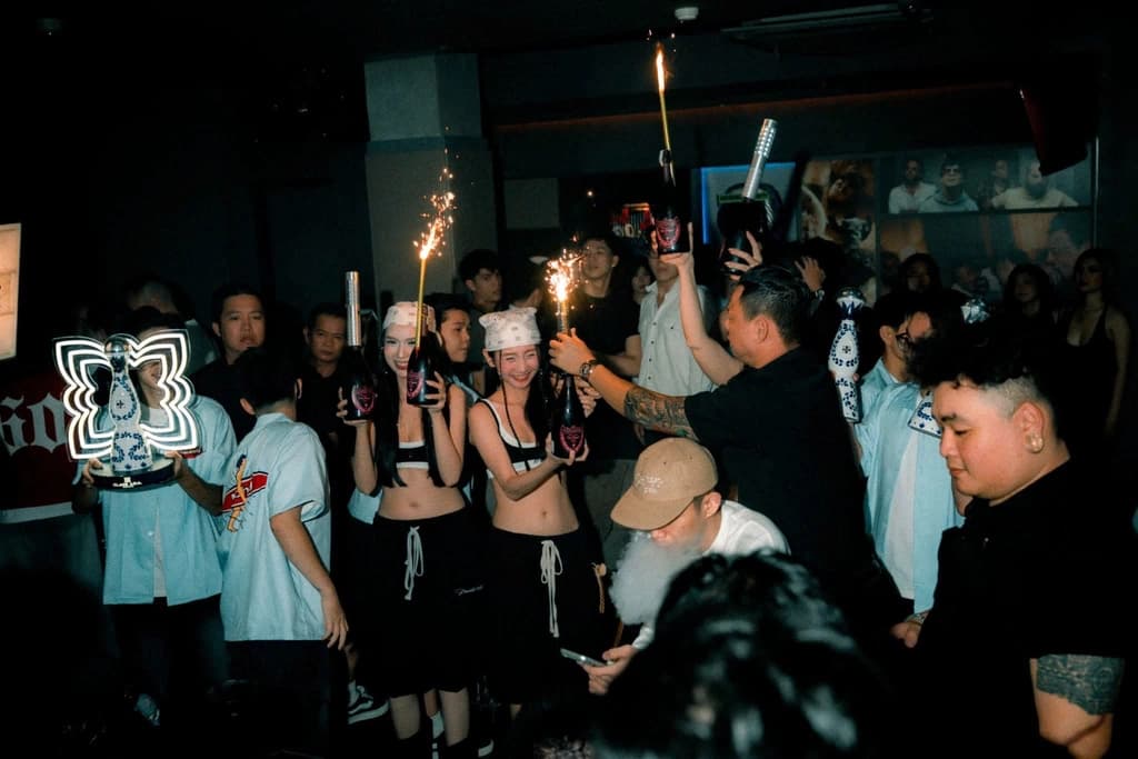 Neighborhood Bar – Góc trú ẩn đậm chất nghệ thuật